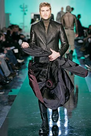 Look 28